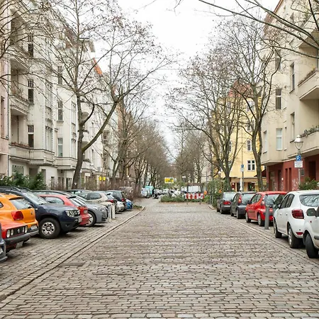 Homely - Quiet , Large Living Area , Modern I Supermarkt ברלין