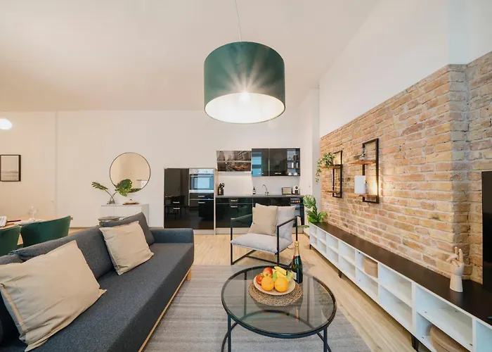 Apartamento Homely - Quiet , Large Living Area , Modern I Supermarkt *