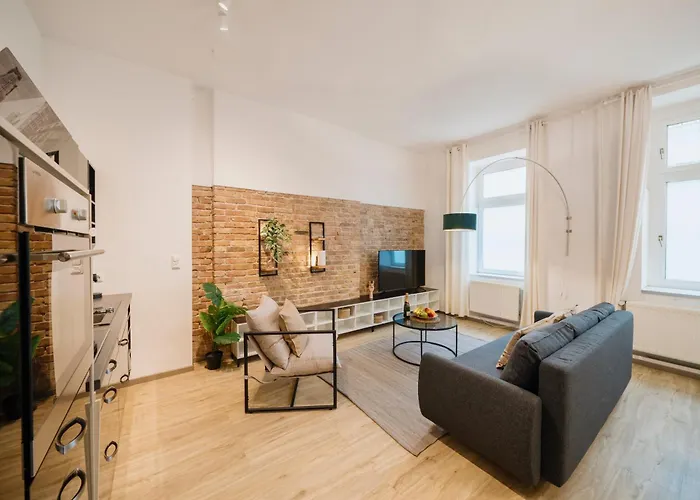 Apartamento Homely - Quiet , Large Living Area , Modern I Supermarkt Berlín