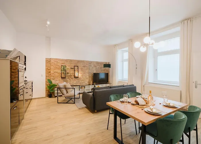 Homely - Quiet , Large Living Area , Modern I Supermarkt